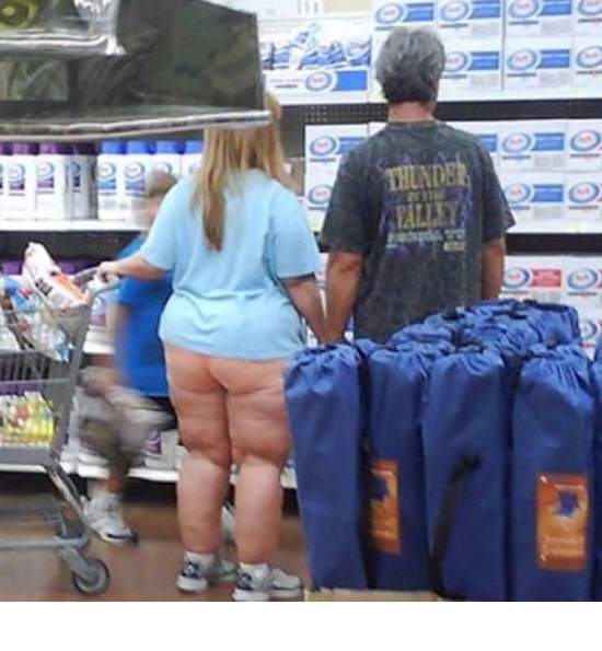 People of Walmart are full of WTF (45 Pictures) .